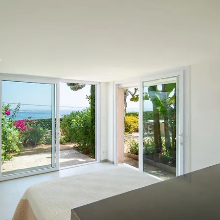 Villa Ref 2128 - - Sea View For Rent Cannes