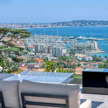 Villa Ref 2128 - - Sea View For Rent Cannes