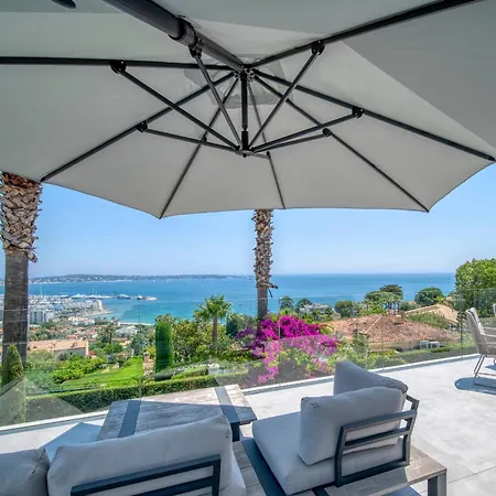 Villa Ref 2128 - - Sea View For Rent