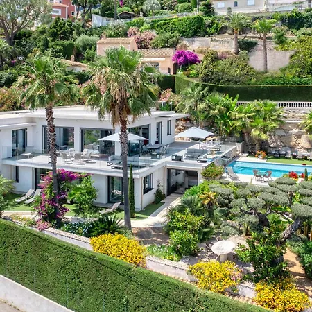 Ref 2128 - - Sea View For Rent *